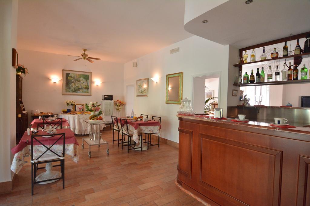 Hotel Galassi Нумана Екстер'єр фото